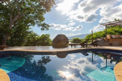 Penthouse in Ko Samui, Thailand 4 bedrooms № 172436 - photo 23