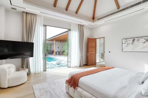 House in Bang Tao, Thailand 4 bedrooms № 45904 - photo 12