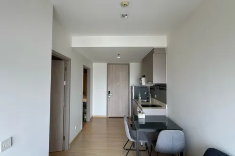 Studio in the Condo in Phra Khanong, Bangkok, Thailand № 164242 - photo 2