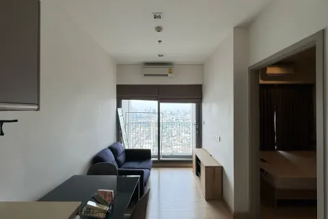 Studio in the Condo in Phra Khanong, Bangkok, Thailand № 164242