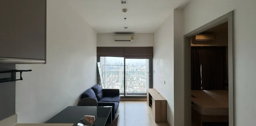 Studio in the Condo in Phra Khanong, Bangkok, Thailand № 164242