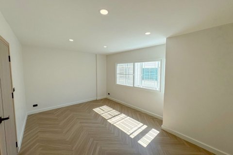 Townhouse à Sai Mai, Bangkok, Thaïlande 4 chambres № 164239 - photo 9