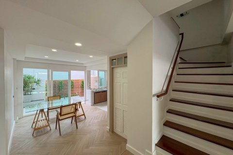 Townhouse à Sai Mai, Bangkok, Thaïlande 4 chambres № 164239 - photo 4