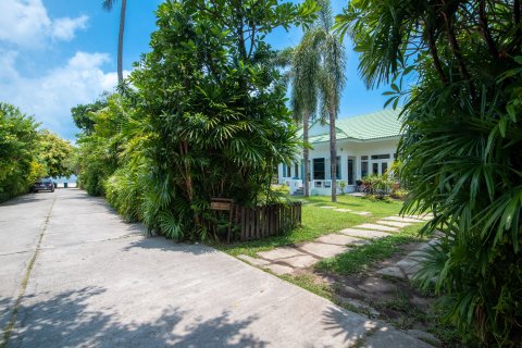 Villa in Ko Samui, Thailand 2 bedrooms № 164237 - photo 30