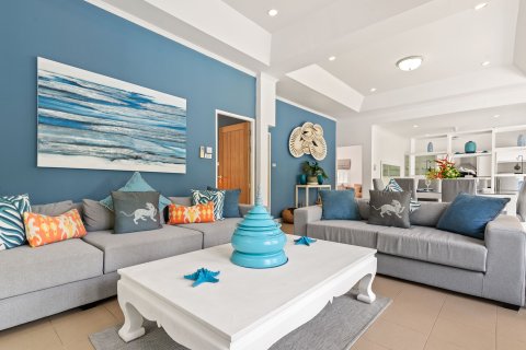 Villa in Ko Samui, Thailand 2 bedrooms № 164237 - photo 7