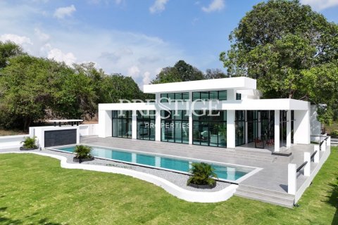 Maison à Pattaya, Thaïlande 4 chambres № 209922