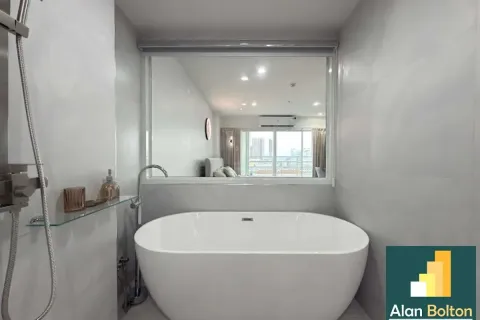 Estudio en el condominio en Jomtien Beach, Pattaya, Tailandia № 210673 - foto 13