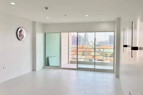 Estudio en el condominio en Jomtien Beach, Pattaya, Tailandia № 210673 - foto 14