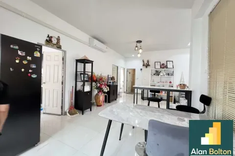 Casa de 3 dormitorios en Pattaya, Tailandia № 210674 - foto 19