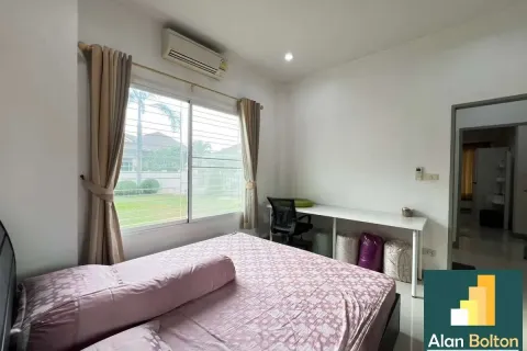 Casa de 3 dormitorios en Pattaya, Tailandia № 210674 - foto 7