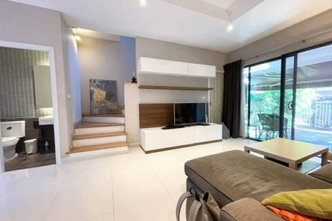 Таунхаус в Суан Луанге, Бангкок, Таиланд с 3 спальнями № 160158 - фото 4