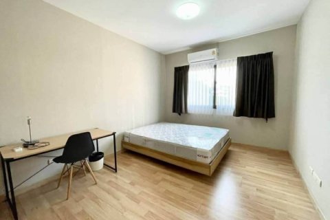 Таунхаус в Суан Луанге, Бангкок, Таиланд с 3 спальнями № 160158 - фото 8