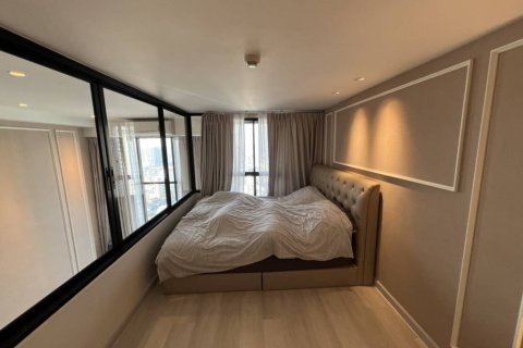 Duplex in Bangkok, Thailand 1 bedroom № 160161 - photo 4