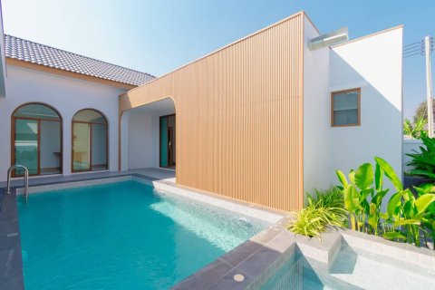 Villa in Pran Buri, Thailand 3 bedrooms № 160162 - photo 4