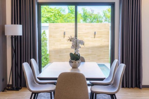 Villa in Pattaya, Thailand 4 bedrooms № 160159 - photo 7