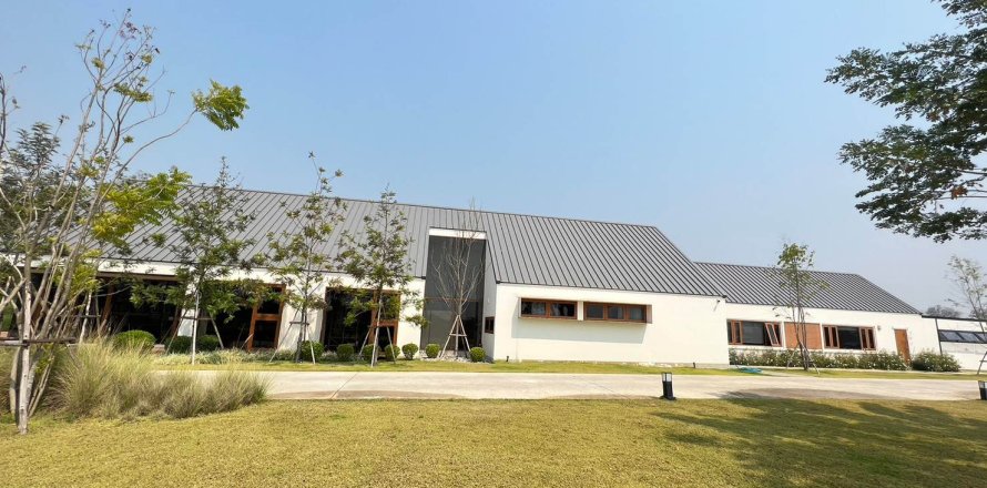 Коммерческая недвижимость в Чиангмае, Таиланд 330м2  № 162783