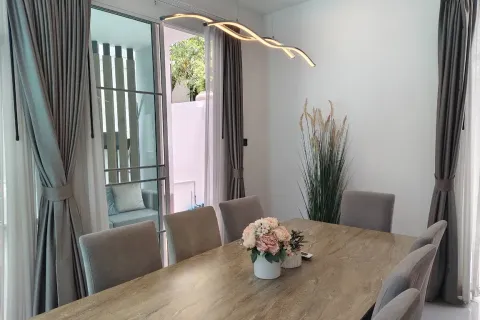 Villa in Chiang Mai, Thailand 4 bedrooms № 162779 - photo 5