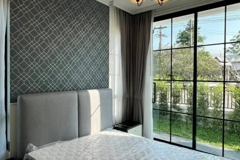 Villa in Chiang Mai, Thailand 5 bedrooms № 162782 - photo 10