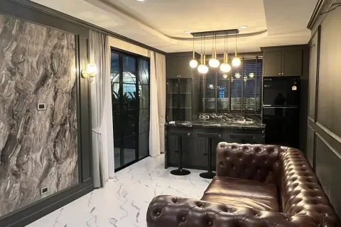 Вилла в Чиангмае, Таиланд с 5 спальнями  № 162782