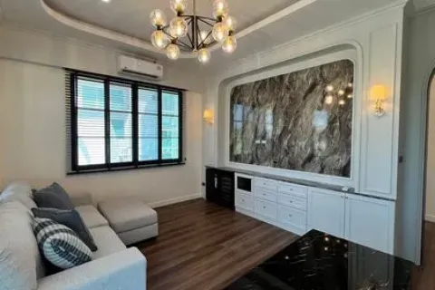 Villa in Chiang Mai, Thailand 5 bedrooms № 162782 - photo 3