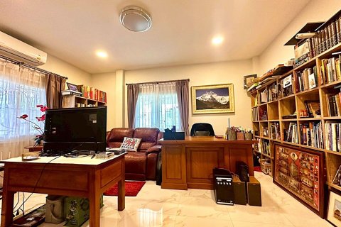 Вилла в Хуа Хине, Таиланд с 7 спальнями  № 153411 - фото 23