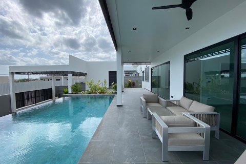 Villa in Hua Hin, Thailand 3 bedrooms № 168393 - photo 4