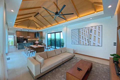 Villa in Hua Hin, Thailand 3 bedrooms № 168361 - photo 8