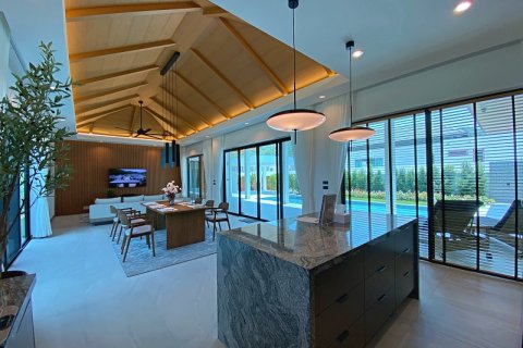 Villa in Hua Hin, Thailand 3 bedrooms № 168361 - photo 11