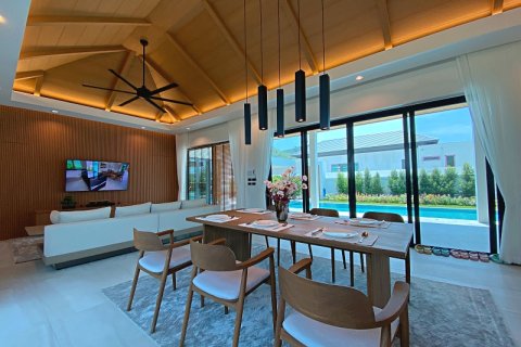 Villa in Hua Hin, Thailand 3 bedrooms № 168361 - photo 13