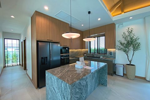 Villa in Hua Hin, Thailand 3 bedrooms № 168361 - photo 16