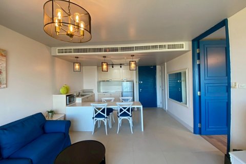 Condo in Hua Hin, Thailand, 1 bedroom  № 168360 - photo 8