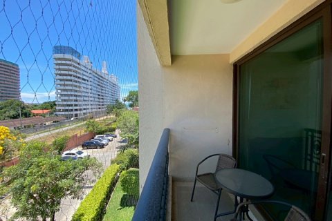 Condo in Hua Hin, Thailand, 1 bedroom  № 168360 - photo 20