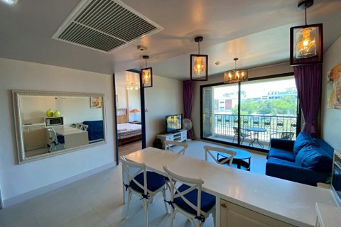 Condo in Hua Hin, Thailand, 1 bedroom  № 168360 - photo 10
