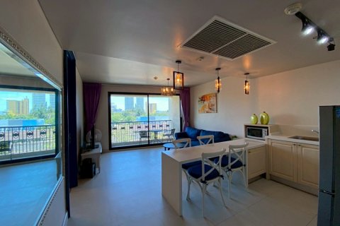 Condo in Hua Hin, Thailand, 1 bedroom  № 168360 - photo 11