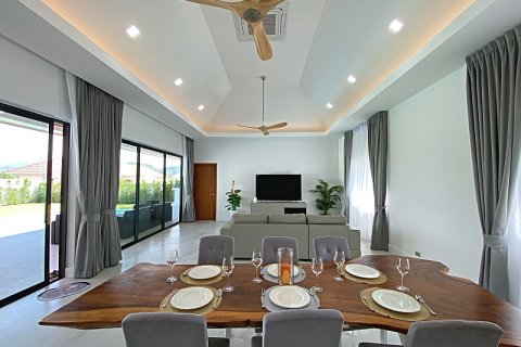 Villa in Hua Hin, Thailand 4 bedrooms № 168363 - photo 21