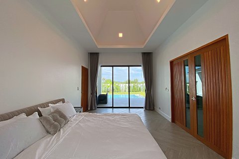 Villa in Hua Hin, Thailand 4 bedrooms № 168363 - photo 23