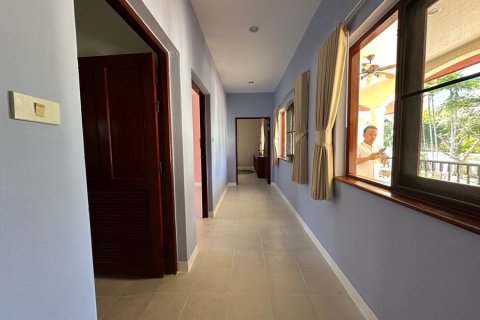 Villa in Hua Hin, Thailand 3 bedrooms № 168394 - photo 14