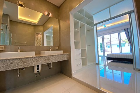 Villa à Hua Hin, Thaïlande 3 chambres № 168395 - photo 22