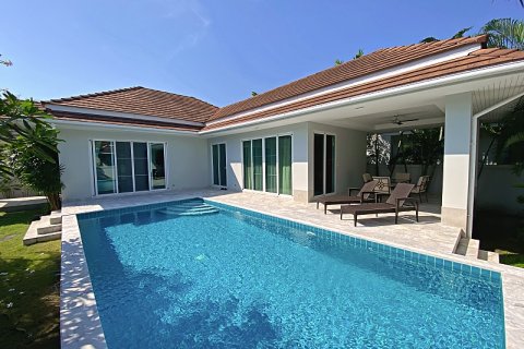 Villa à Hua Hin, Thaïlande 3 chambres № 168395