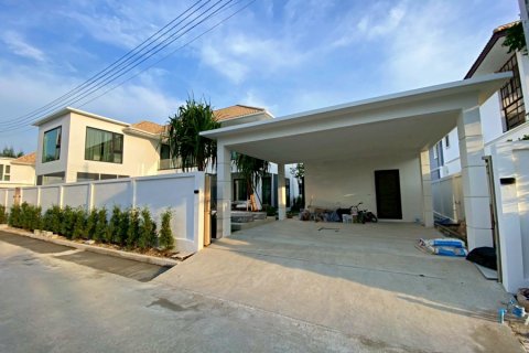 Вилла в Хуа Хине, Таиланд с 4 спальнями № 168362 - фото 28