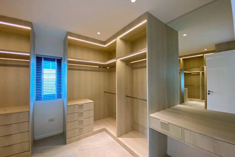 Вилла в Хуа Хине, Таиланд с 4 спальнями № 168362 - фото 17