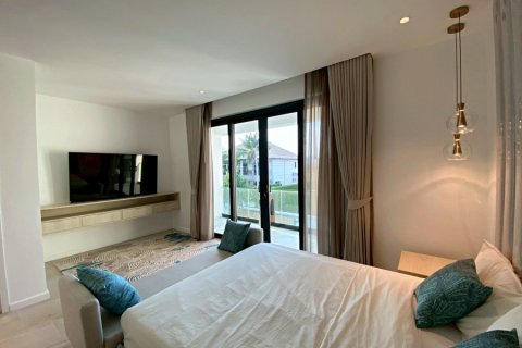 Вилла в Хуа Хине, Таиланд с 4 спальнями № 168362 - фото 20