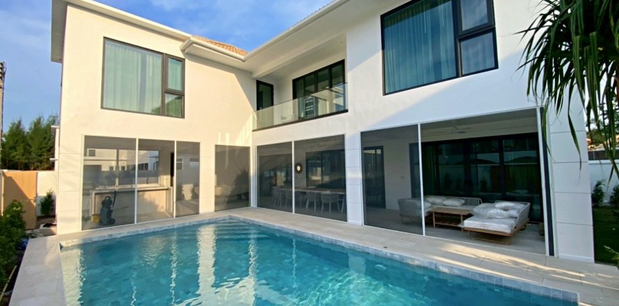 Вилла в Хуа Хине, Таиланд с 4 спальнями № 168362