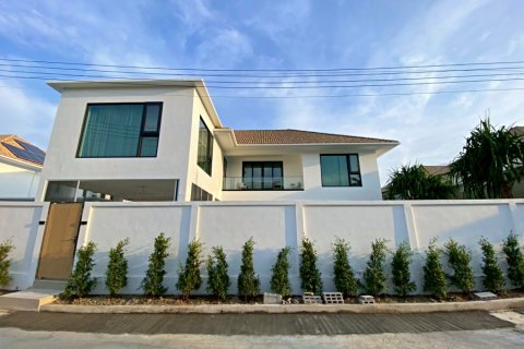 Вилла в Хуа Хине, Таиланд с 4 спальнями № 168362 - фото 29