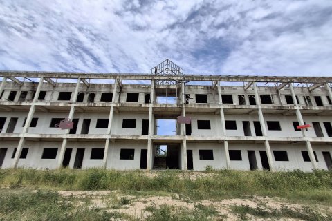 Commercial property in Rayong, Thailand № 137326 - photo 3