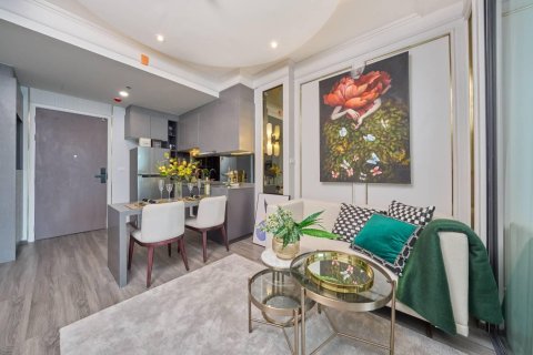 Кондоминиум с 2 спальнями в Банг Раке, Бангкок, Таиланд № 156889