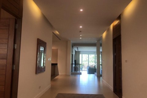 Condo in Phuket, Thailand, 3 bedrooms  № 156891 - photo 4