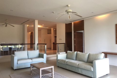 Condo in Phuket, Thailand, 3 bedrooms  № 156891 - photo 3