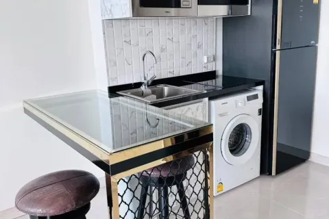 Studio dans le Condo à Pattaya, Thaïlande  № 171998