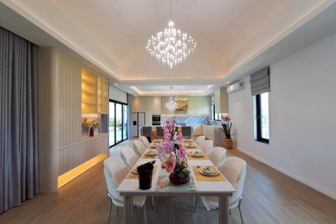 Villa à Hua Hin, Thaïlande 6 chambres № 171997 - photo 4